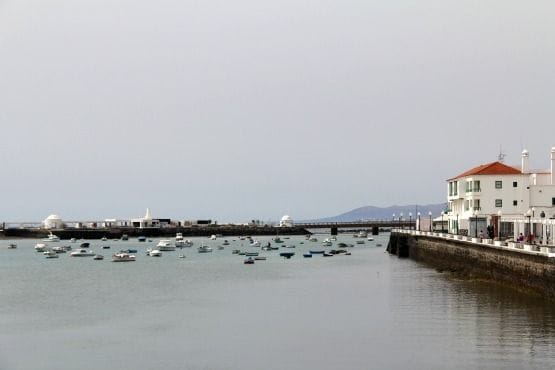 lanzarote donde alojarse