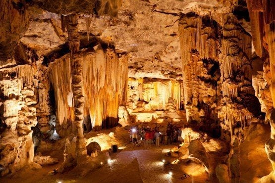 cuevas cango