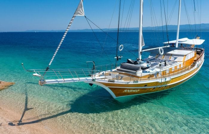 croatia island hopping cruise