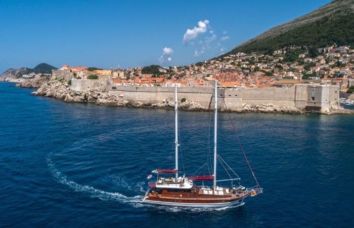 sailing in croatia dubrovnik