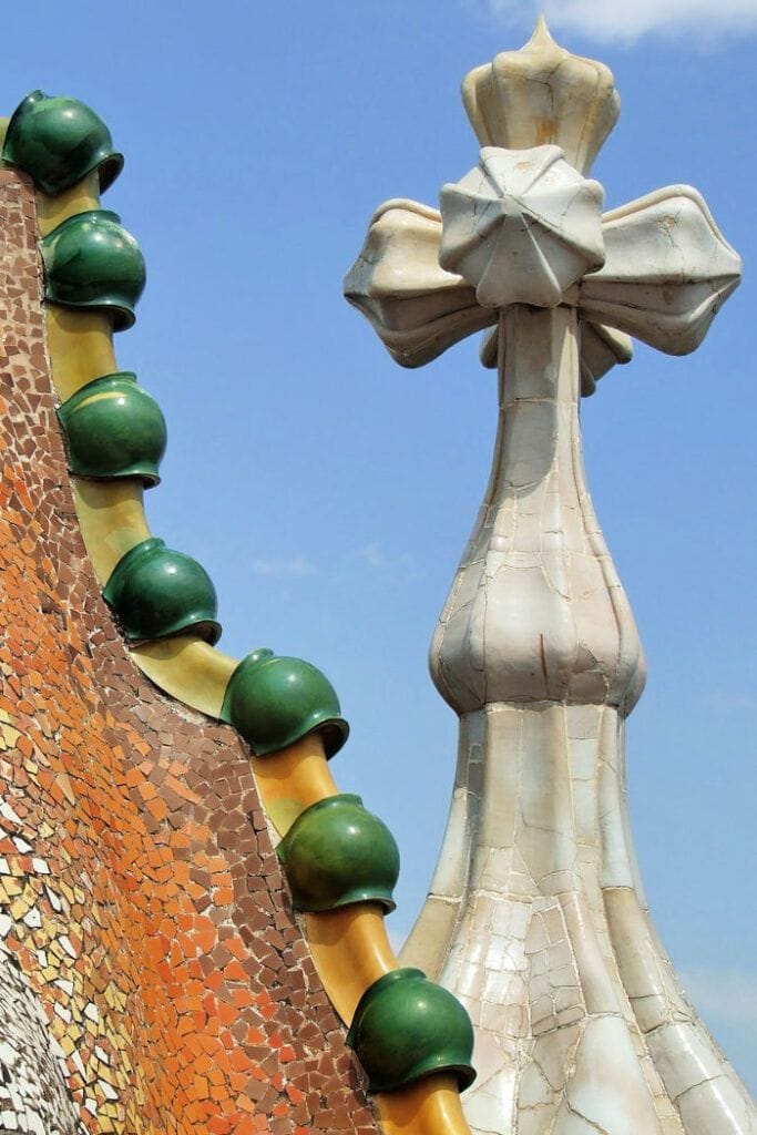 casa de batllo 683x1024