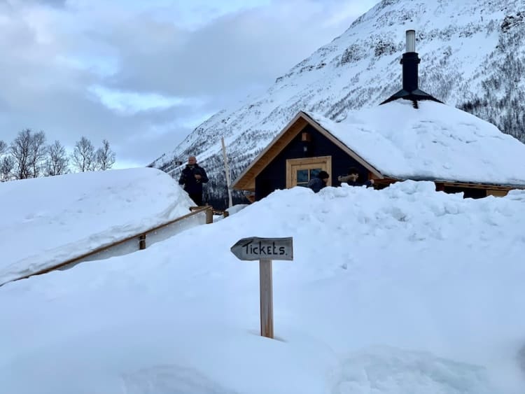 Tamok Valley Norway best ways to see the northern lights