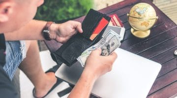 How to keep your money safe while traveling