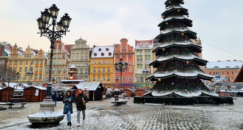 Viajar a Polonia en Navidad 2024: Qué Ver, Tradiciones, Mercados, Comida, ¡y Más!