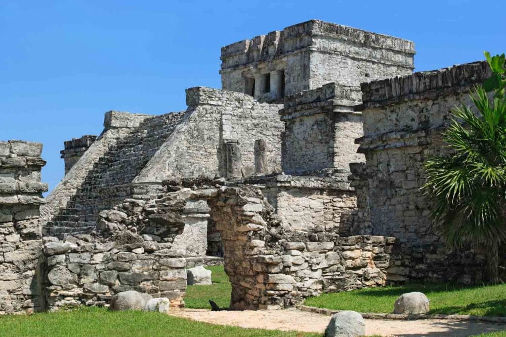 Mayan ruins of Tulum Mexico 1024x683