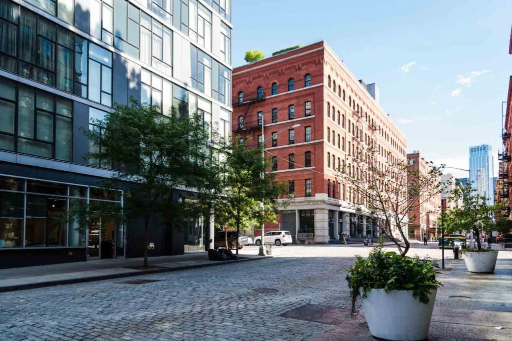 Street view of Tribeca in New York 1024x683