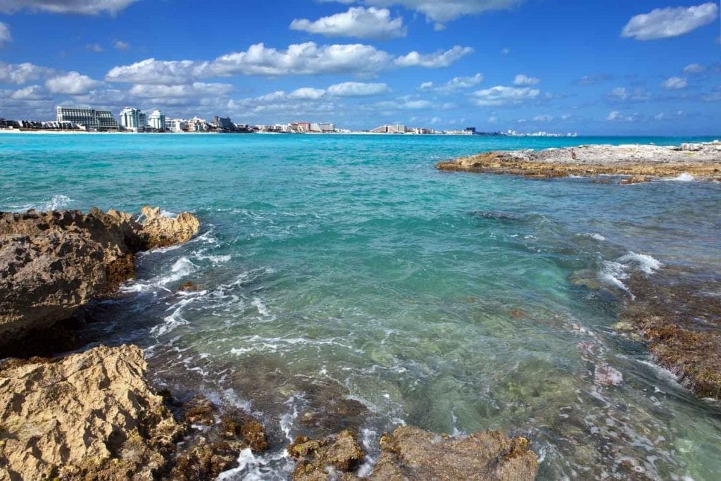rocky coast cancun mexico 1024x683