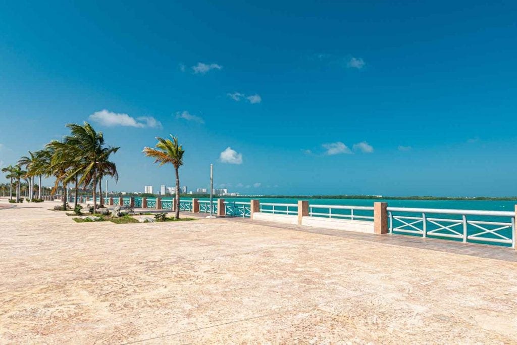 10 Best Things to do in Downtown Cancun Mexico + Travel Tips