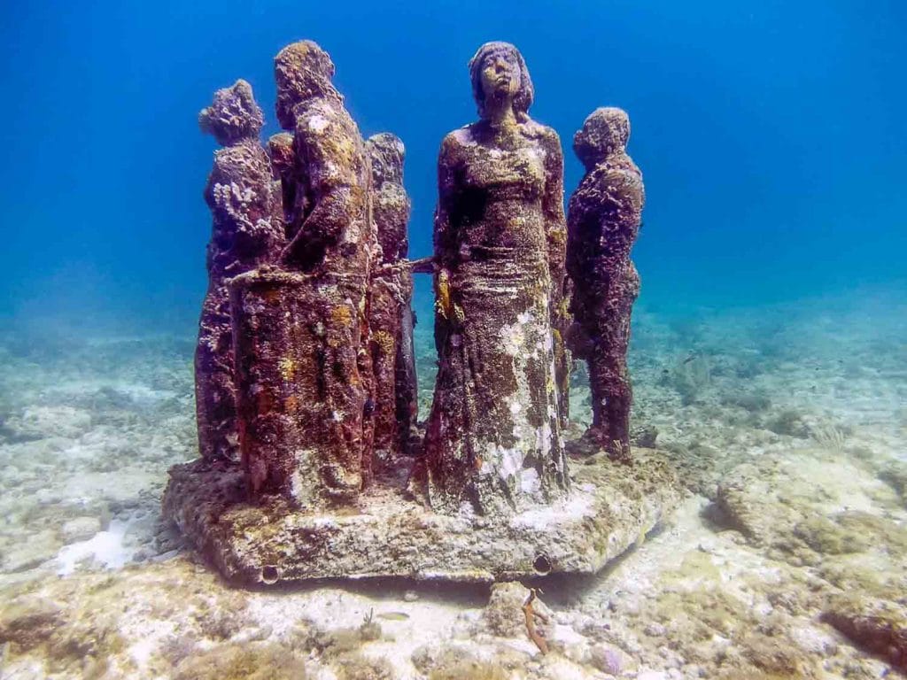 e MUSA The Museum of Underwater Art in Isla Mujeres near Cancun 1024x768