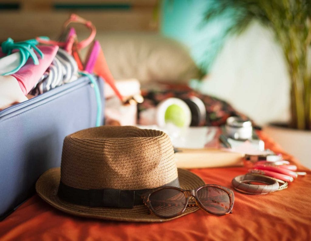 packing summer accessories 1024x791