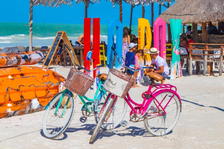 Holbox Sign