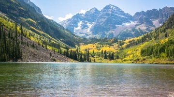 Maroon Bells hike in fall