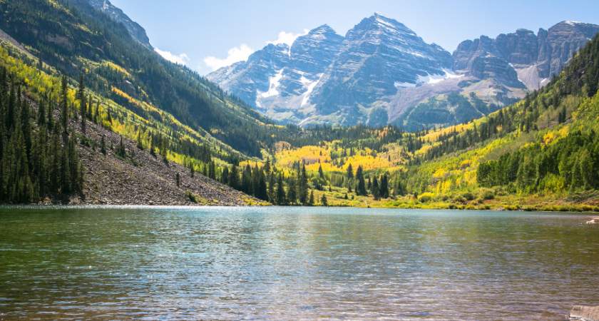 Maroon Bells hike in fall