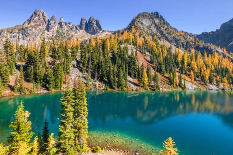 Blue Lake in North Cascades
