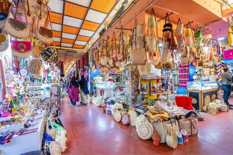 Productos artesanales y bolsos para comprar en Marrakech