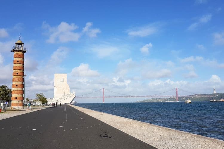 Puente 25 de Abril