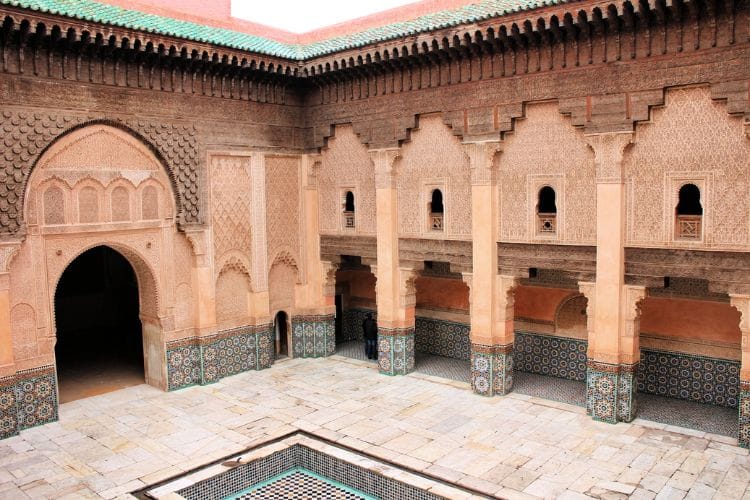 Medersa Ben Youssef es una de los mejores lugares que ver en Marrakech