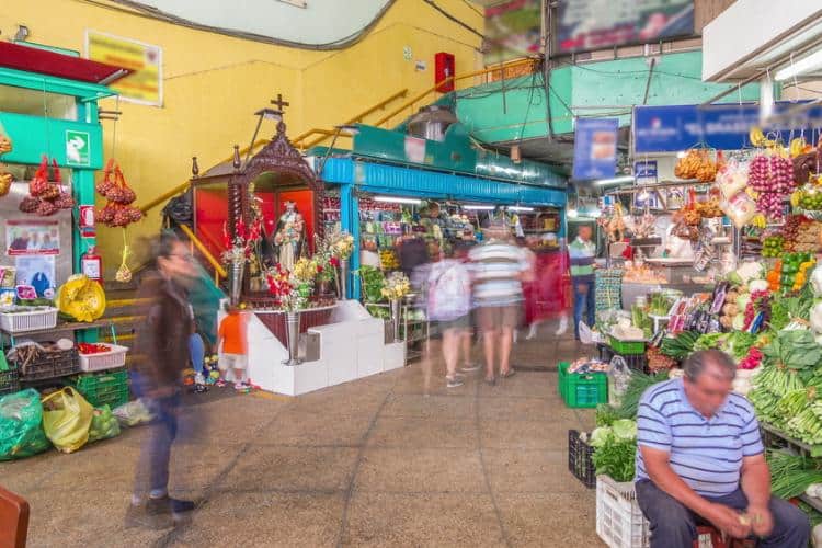 Mercado de Surquillo es el mercado de alimentos mas grande de Lima