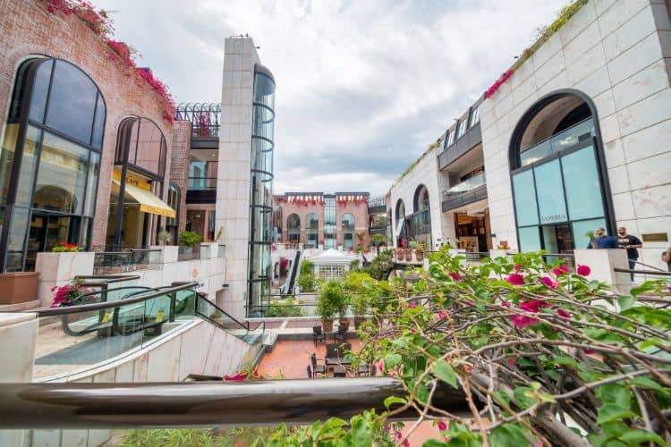 Rodeo drive mall