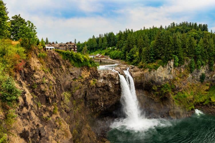 Snoqualmie Falls in Summer