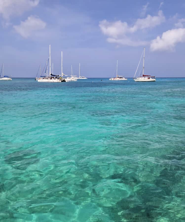 Navegando por las islas del caribe