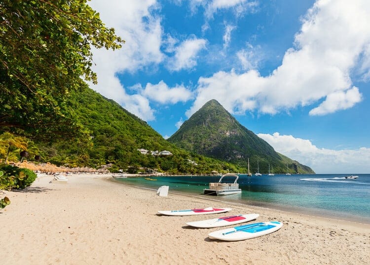 Playa de la isla de Saint Lucia en el Caribe