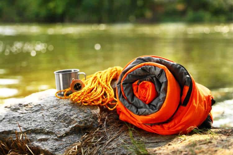 Sacos de dormir y basicos para ir de camping
