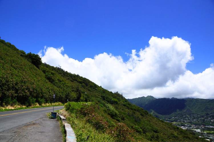 Tantalus Lookout on Round Top drive