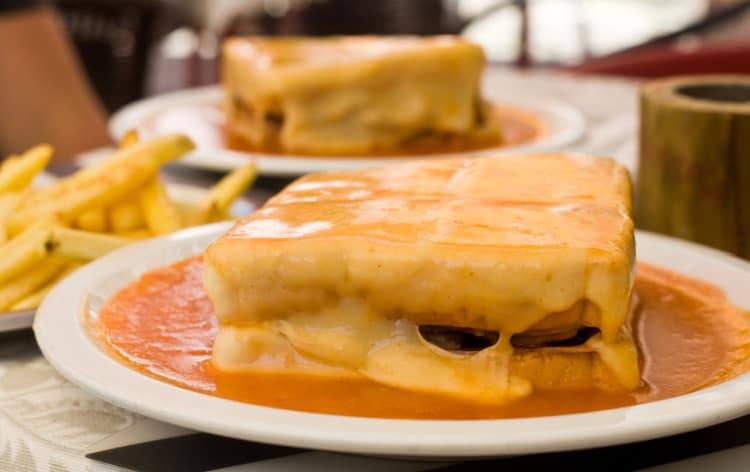 Francesinha cocina portuguesa