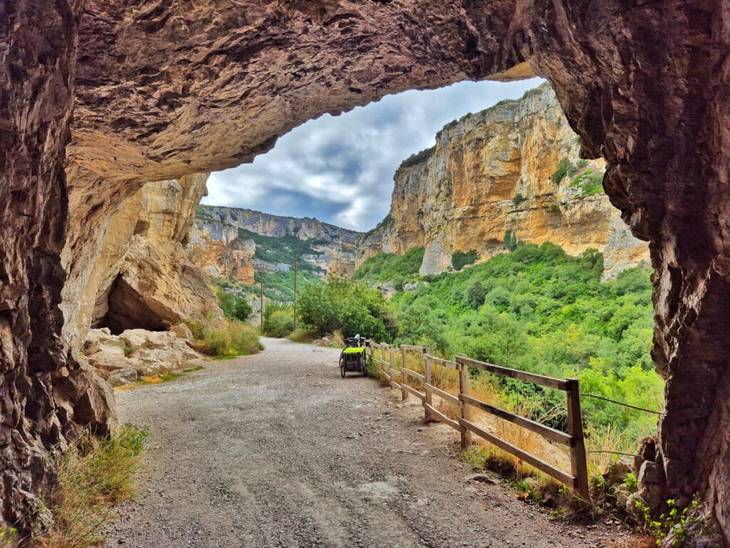 Cueva Foz de Lumbier Navarra 1024x768